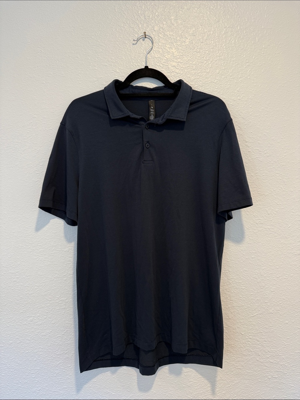 lululemon athletica Men's Evolution Dark Navy Polo - Short Sleeve Size Large